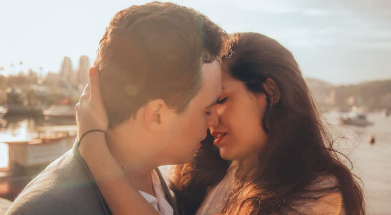 cum sa saruti perfect