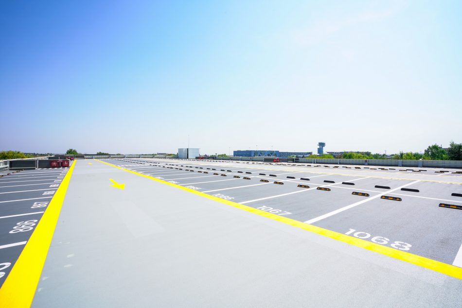 cost parcare Aeroport Otopeni