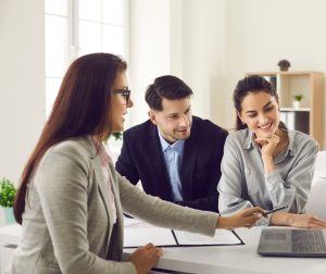 broker credite Bucuresti