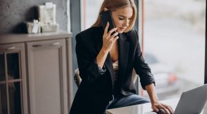 Cum stabilești prețul unui serviciu pe bază de abonament