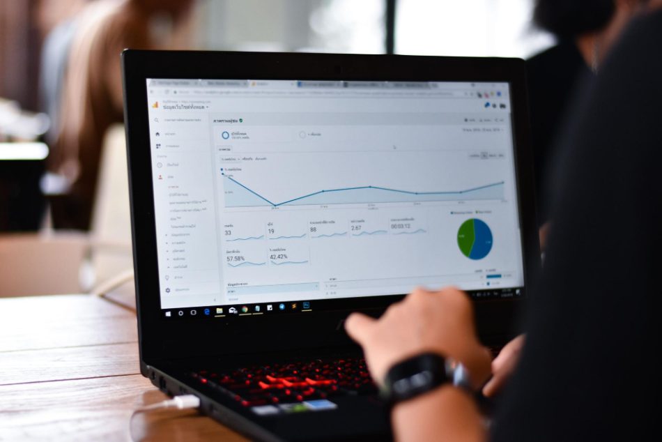 Cum comanzi un advertorial prin SEO Digital: de la brief la publicare